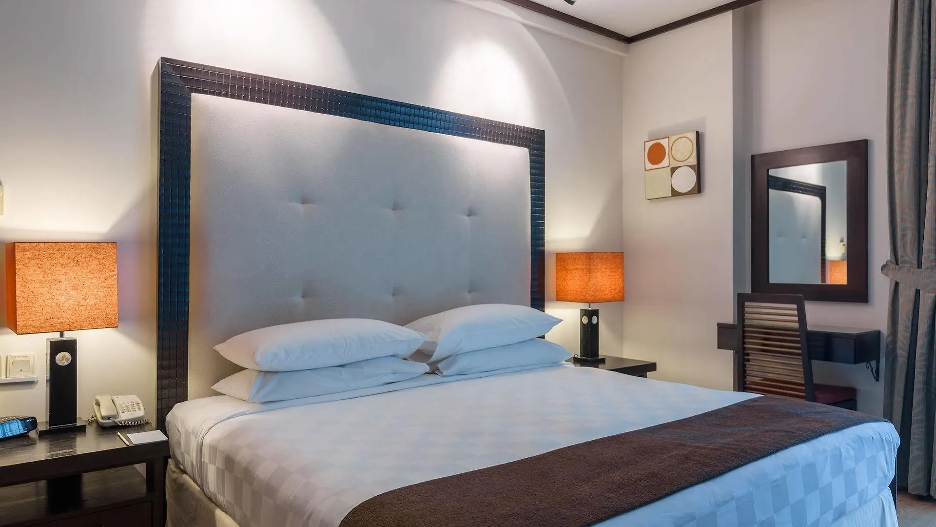 Park Apartments Dubai, An Edge By Rotana Hotel Dubaj